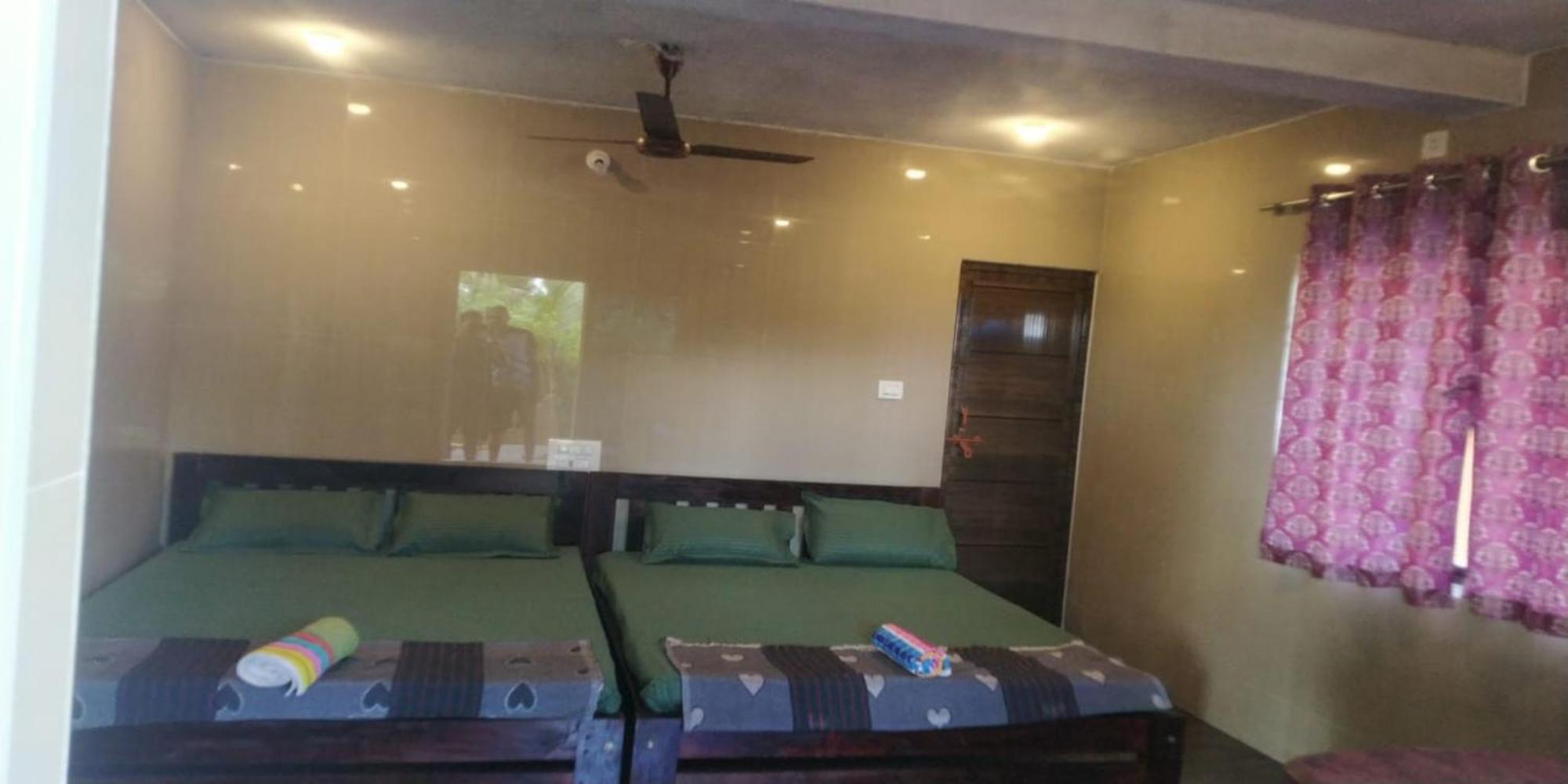 Arundekar Home Stay In Beach Side Ac Room Gokarna  Exterior photo